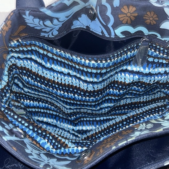 Vera Bradley purse - Picture 7 of 7